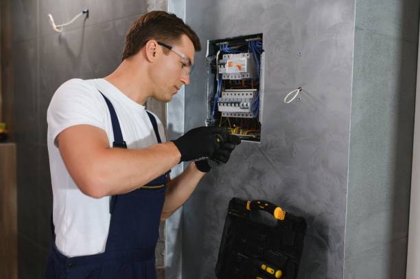 Best Circuit Breaker Repair  in Woodbury Center, CT